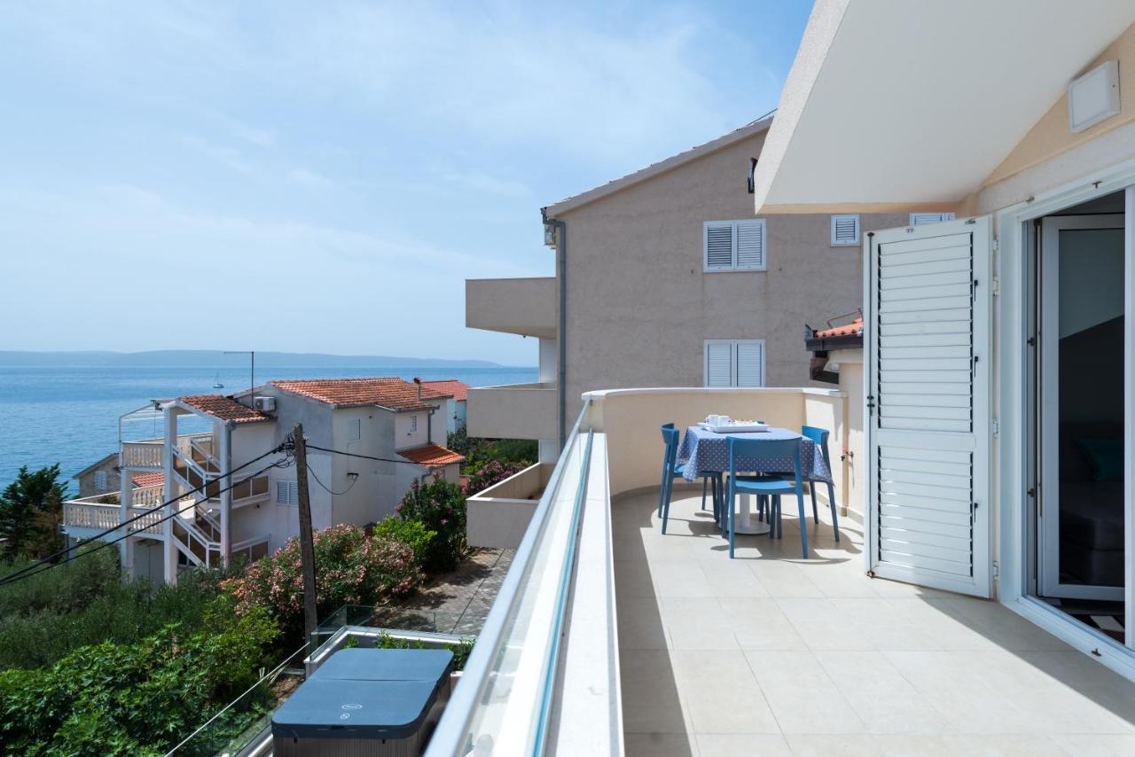 Spacious Modern Miljak - 1min To The Apartment Trogir