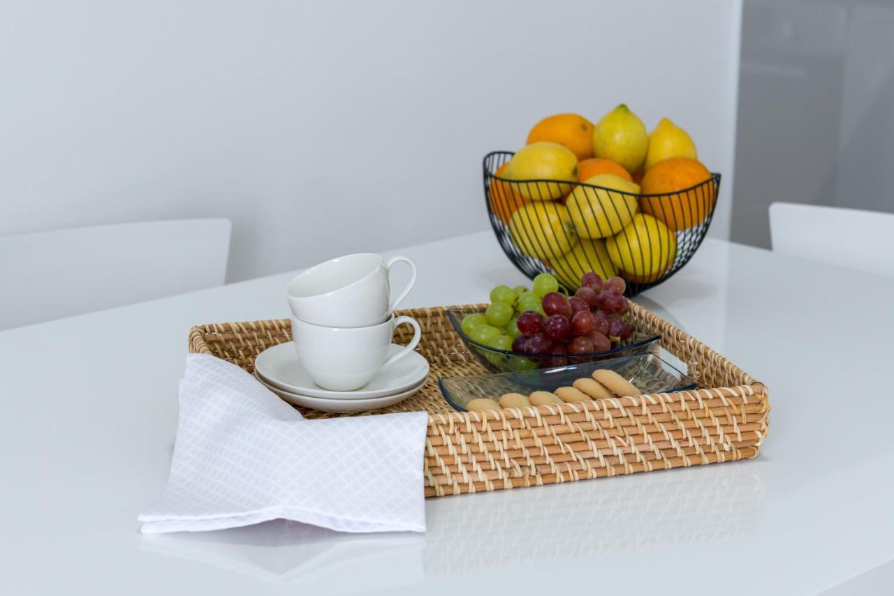 Spacious Modern Miljak - 1min To The Trogir