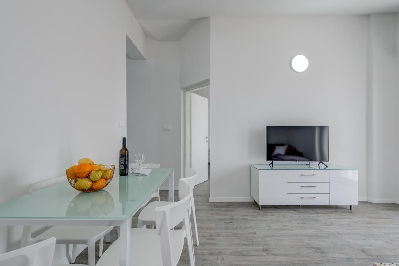 Apartmán Spacious Modern Miljak - 1min To The *