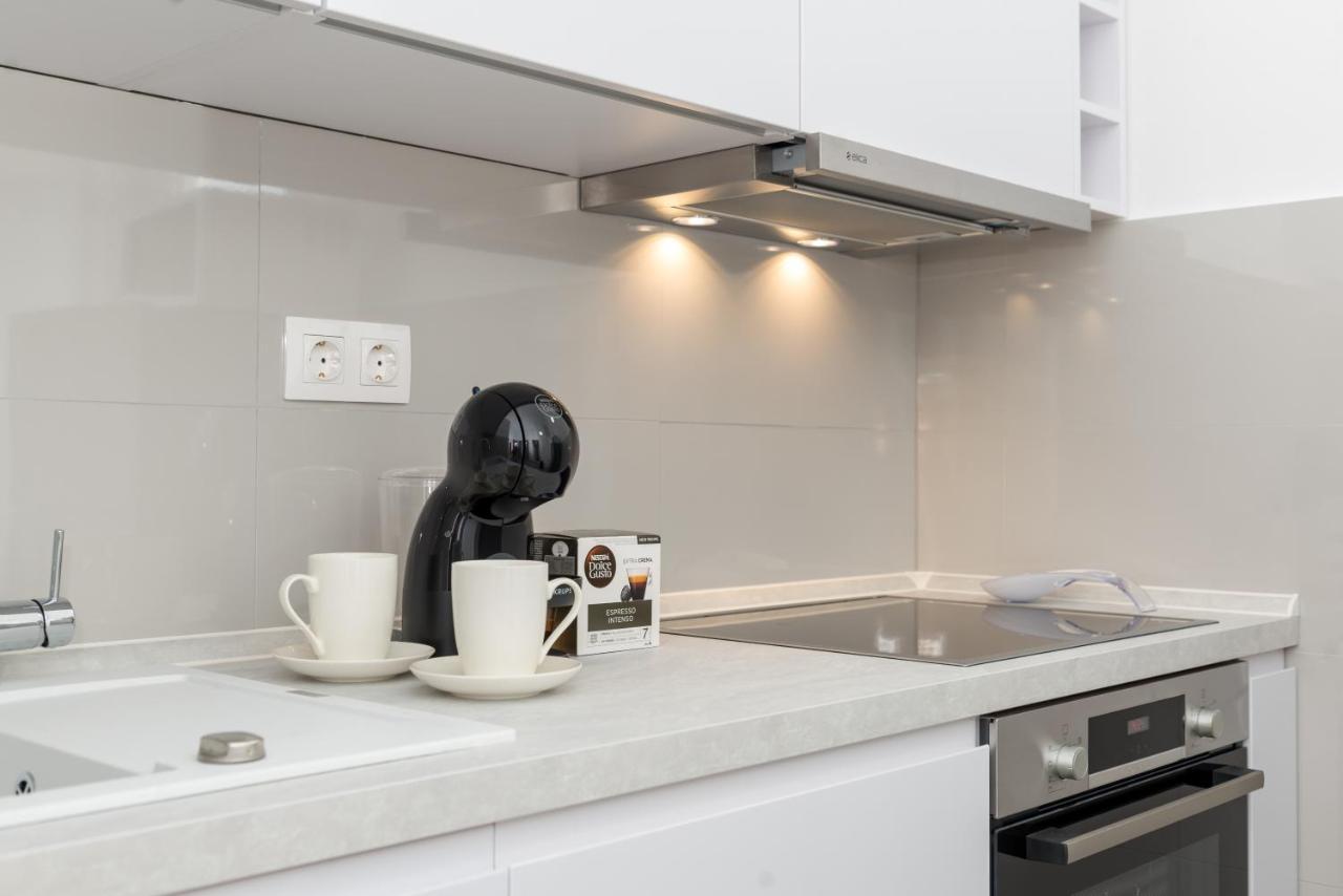 Spacious Modern Miljak - 1min To The Apartmán